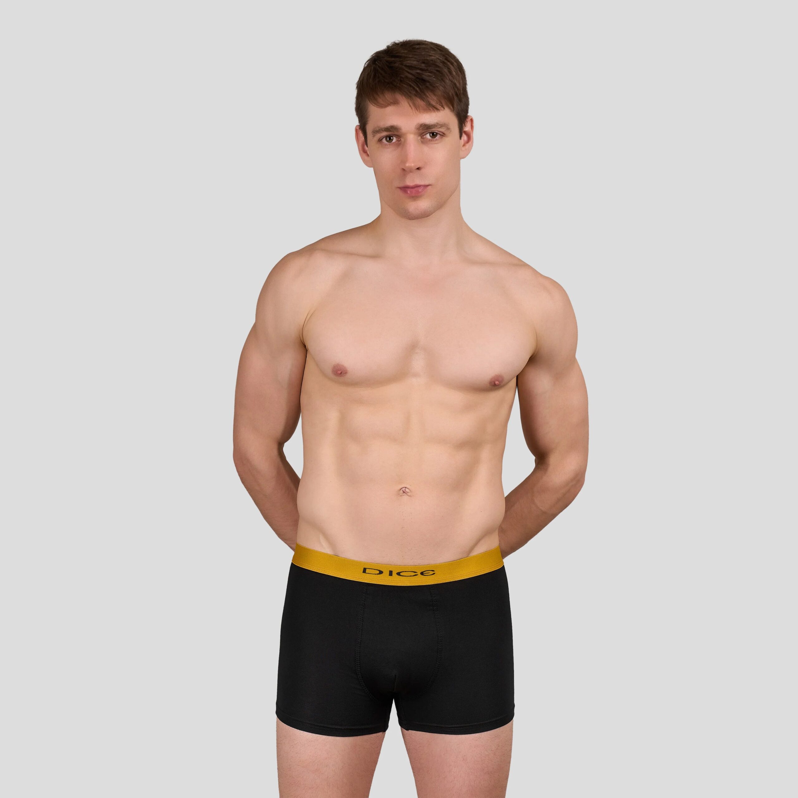 طقم مكوّن من 4 قطع للرجال - الصورة 5