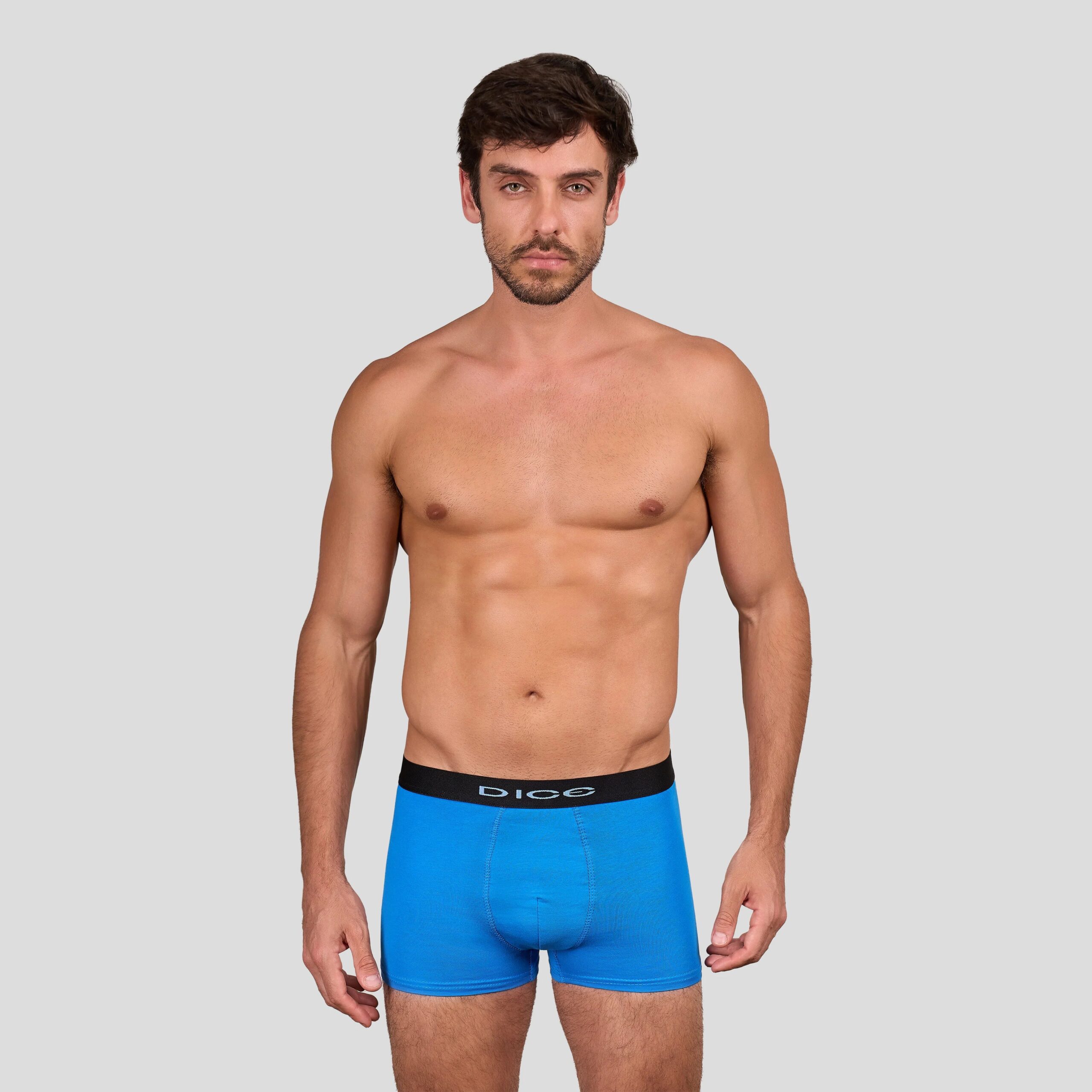 طقم مكوّن من 4 قطع للرجال - الصورة 4